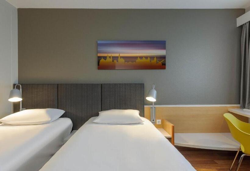 Номер Стандарт, Ibis Hotel Würzburg City