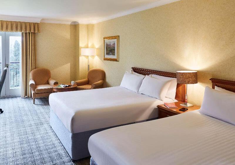 Quarto Familiar Superior, Mercure Sheffield Kenwood Hall & Spa