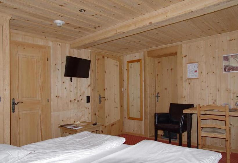 اتاق استاندارد, Posthotel Rössli
