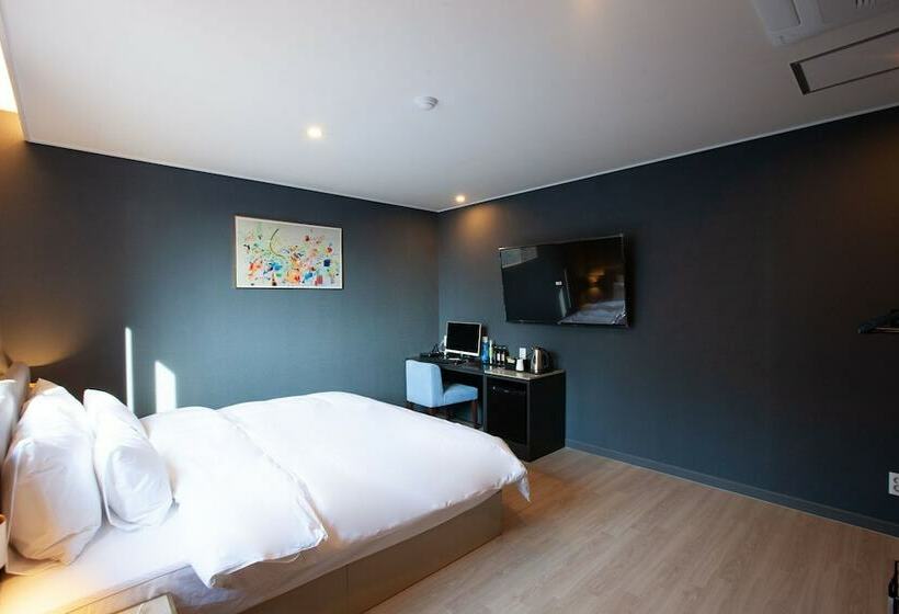 Номер Стандарт, Browndot Hotel Sasang Renecite