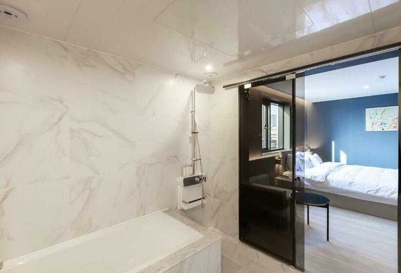 Номер Стандарт, Browndot Hotel Sasang Renecite
