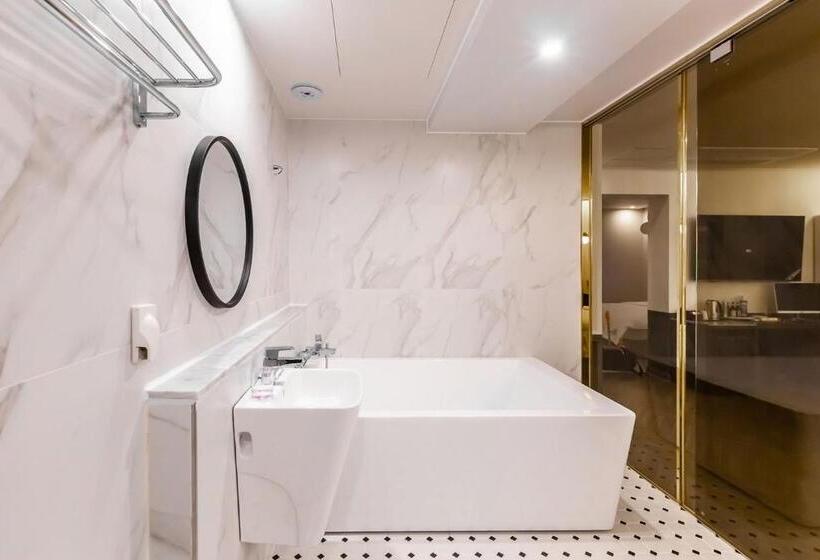 Family Suite, Browndot Hotel Sasang Renecite