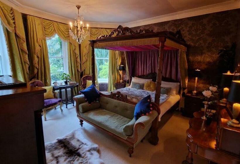 اتاق لوکس با تخت بزرگ, Ravenscroft B&b