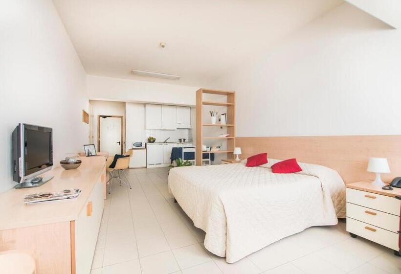 استودیوی لوکس, Residence Panigale