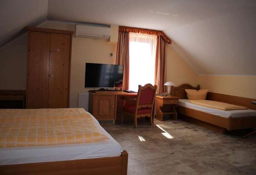 Номер Стандарт Трехместный, Bed & Breakfast Hotel Müllerhof
