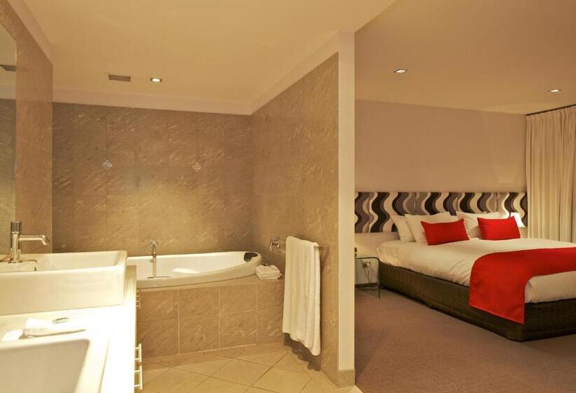 Апартаменты 3 Спальни, Zero Davey Boutique Apartment