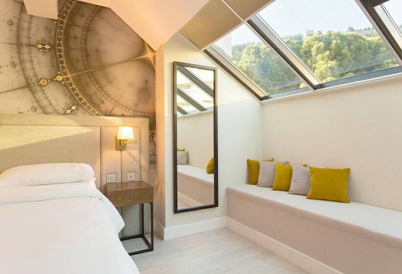 Люкс Премиум Вид на Бассейн, Four Points By Sheraton Sesimbra