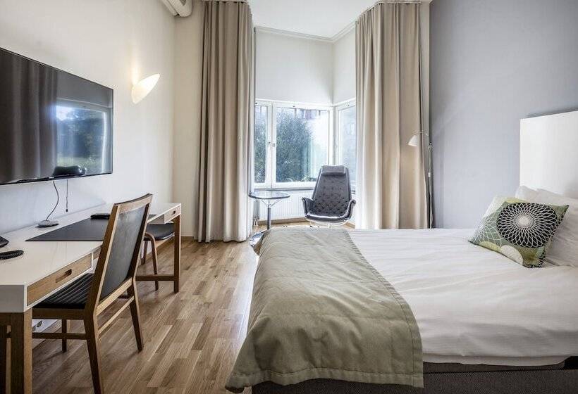 高级单人间, First Hotel Planetstaden