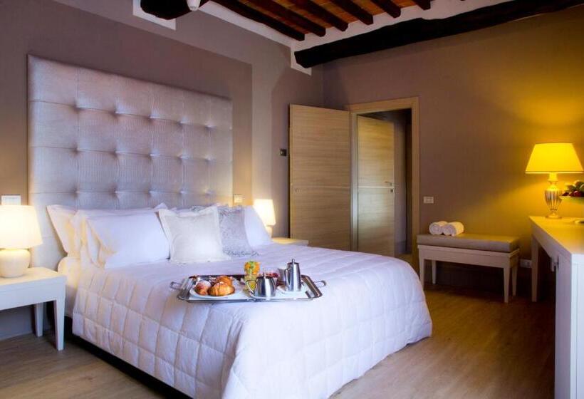 اتاق لوکس با تخت بزرگ, Cortona Resort & Spa