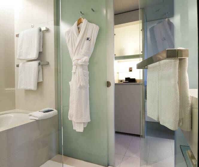 Номер Deluxe, Hilton Sydney