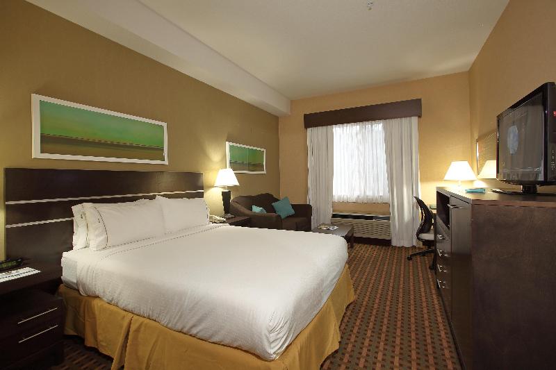 Стандартный Номер Кровать Кинг, Holiday Inn Express Hotel & Suites Vernon, An Ihg