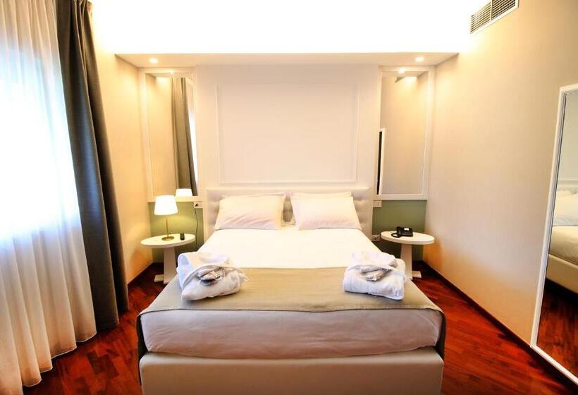 スイート, Regiohotel Manfredi