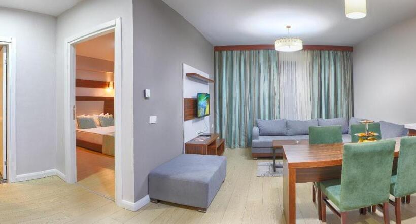 可观山景的小型套房, Sivas Termal Hotel Spa &
