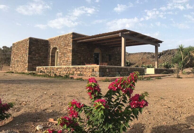 디럭스 스위트, I Dammusini Di Pantelleria