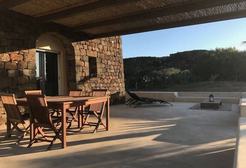 디럭스 스위트, I Dammusini Di Pantelleria