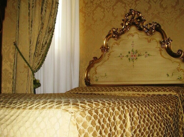 Standard Single Room, Belle Epoque