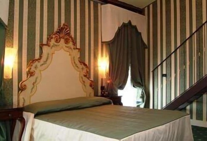 Standard Quadruple Room, Belle Epoque