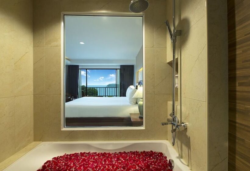 带海景的行政房, Chanalai Garden Resort, Kata Beach