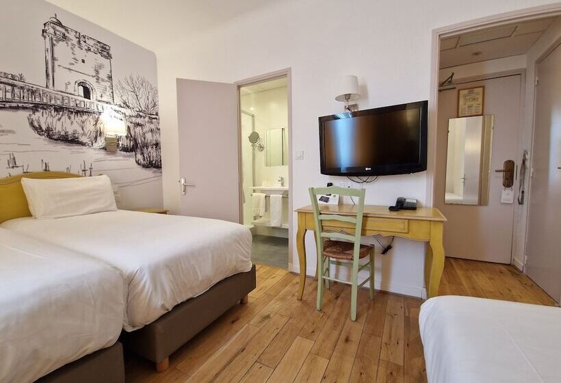 اتاق استاندارد سه نفره, Logis Vignes Blanches Hôtel Cosy Et Restaurant De Terroir