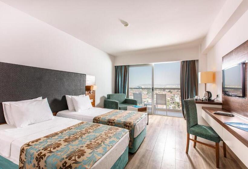 Номер Стандарт Трехместный, Palm Wings Beach Resort & Spa Kusadasi  All Inclusive