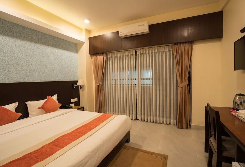 اتاق لوکس, Shaara