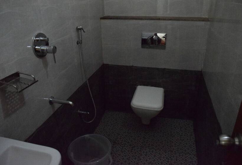 اتاق استاندارد, Sri Kavimany Residency, Near Auro Beach