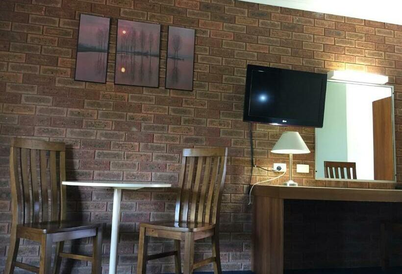 Номер Стандарт, The Finley Palm Motor Inn
