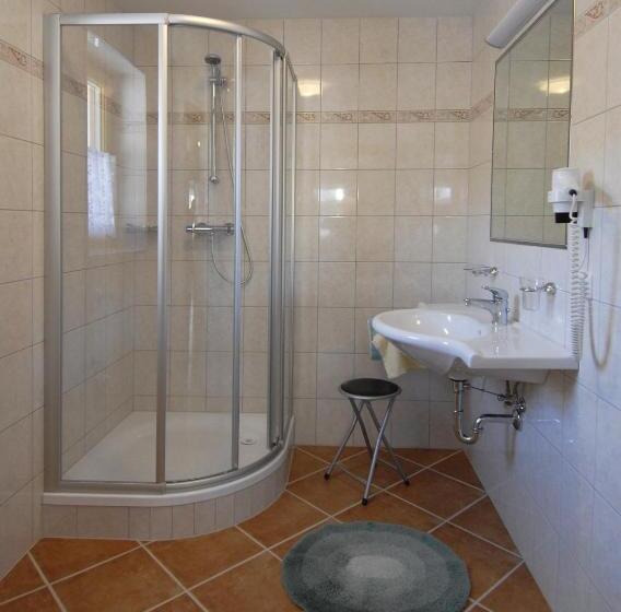 آپارتمان 2 خوابه با بالکن, Haarlehenhof