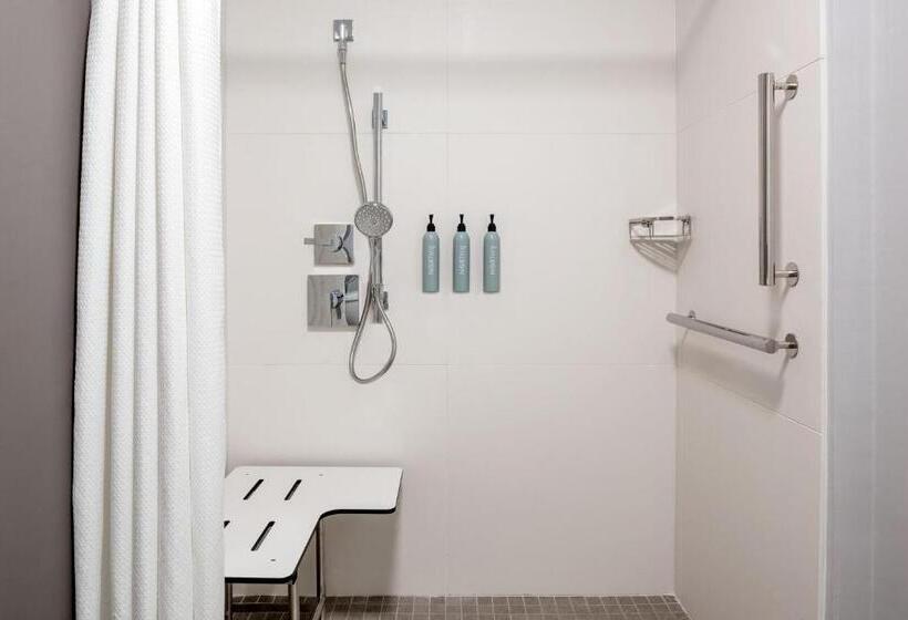 اتاق استاندارد با تخت بزرگ, Courtyard By Marriott Charlotte Ballantyne