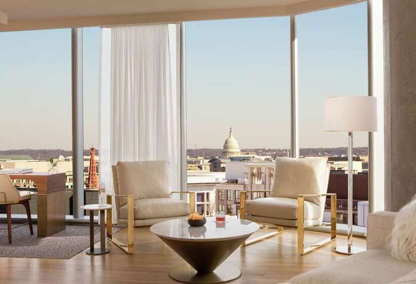 스위트 킹사이즈 침대, Hilton Albany