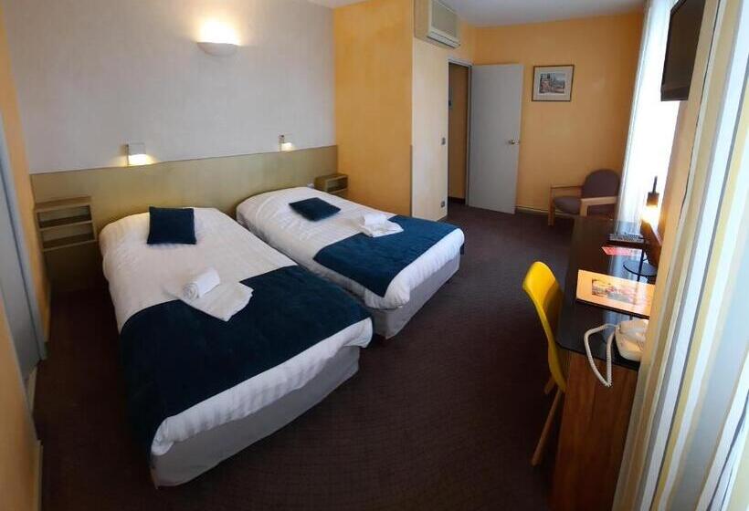 اتاق استاندارد, Logis Hôtels   Hôtel Et Restaurant Le Lion D Or