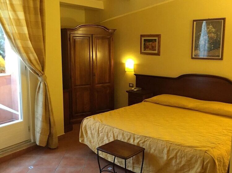 Трехместный Номер Комфорт, Mediterraneo