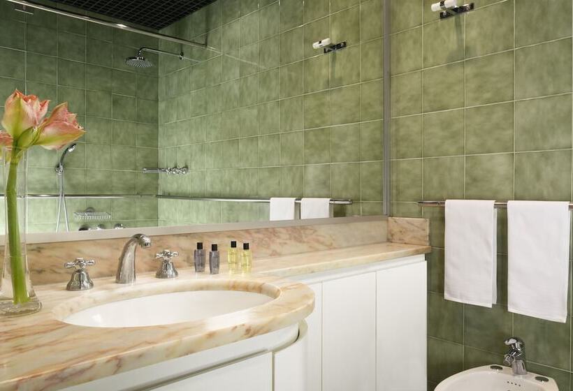 Классический Номер, UNA HOTELS Hotel & Residence Contessa Jolanda Milano