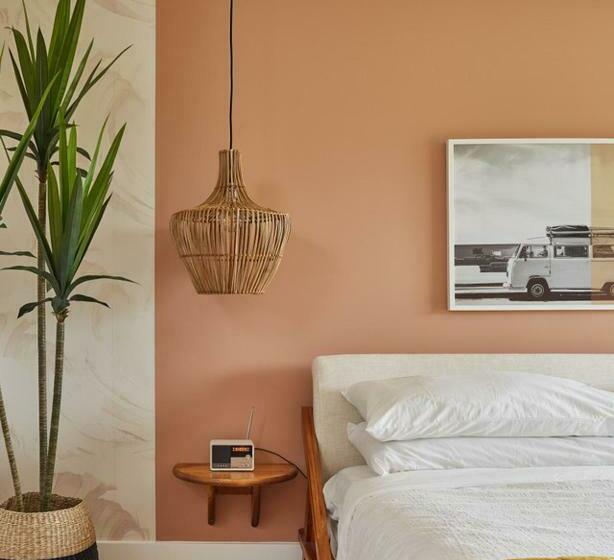 带大床的标准间, The June Motel, Sauble Beach