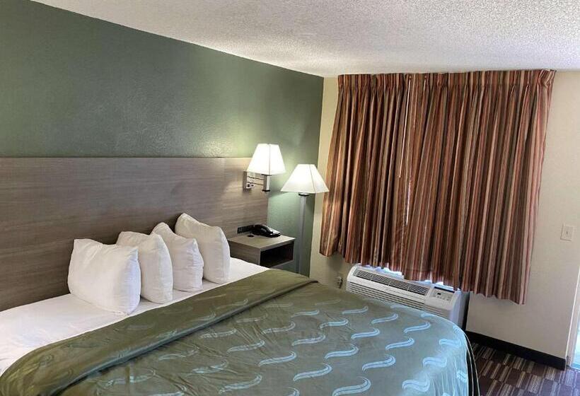 스탠다드 룸 킹사이즈 침대, Quality Inn