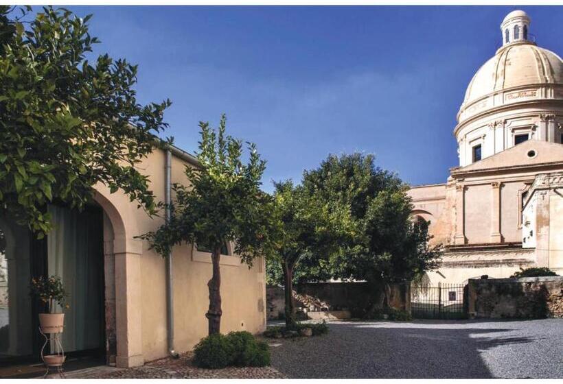 اتاق لوکس با تخت بزرگ, Palazzo Trigona Dependance
