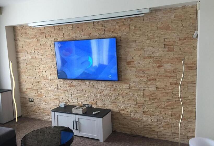 سوئیت با بالکن, Vulkán Wellness Panzió