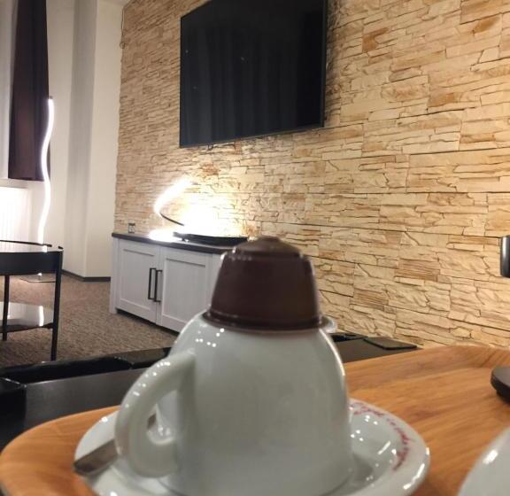 سوئیت با بالکن, Vulkán Wellness Panzió