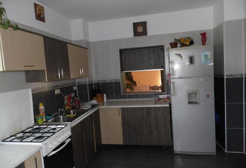 Vila Superior 1 Quarto, Casa Miruna