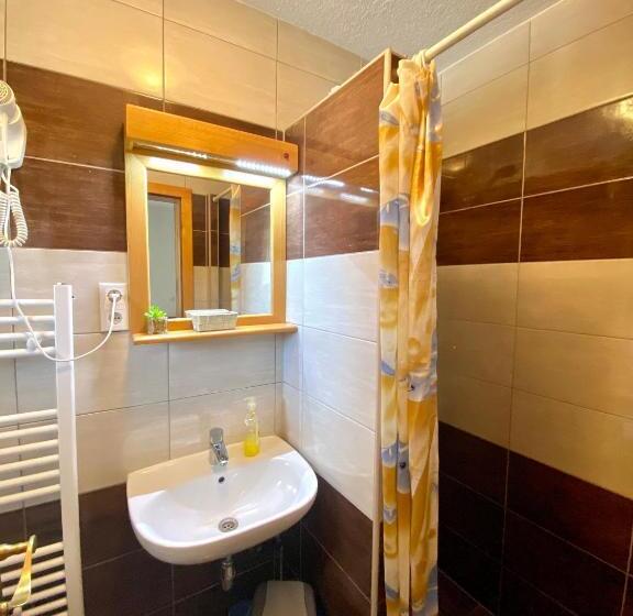 اتاق استاندارد, Guest House Plitvice Waterfall