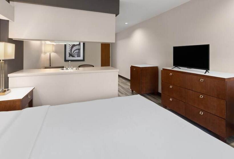 Люкс, Americas Best Value Inn & Suites Racine