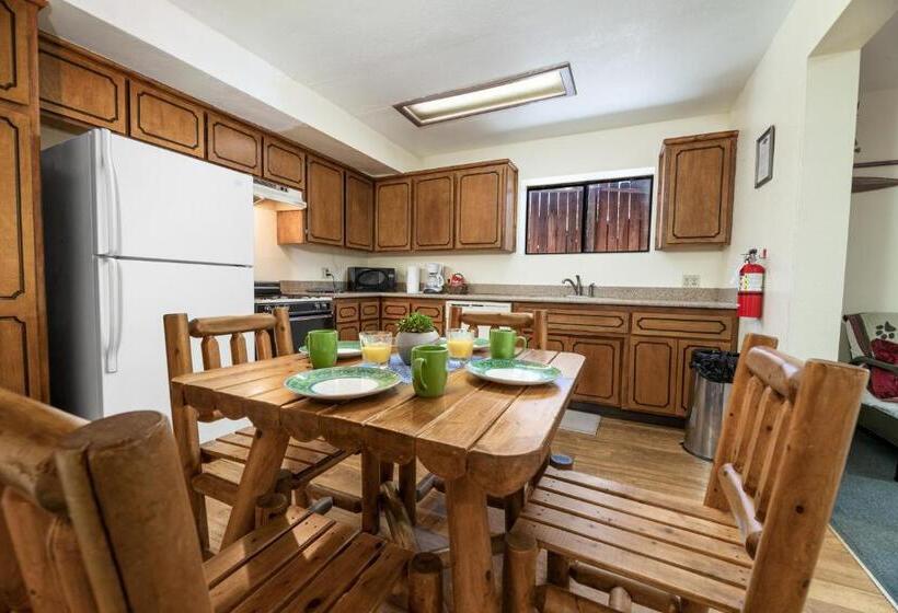 Apartament Rodzinny, Big Bear Lake Front Lodge