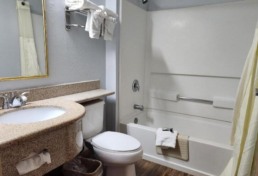 Стандартный Номер Нижний Этаж, Desert Inn Tucumcari