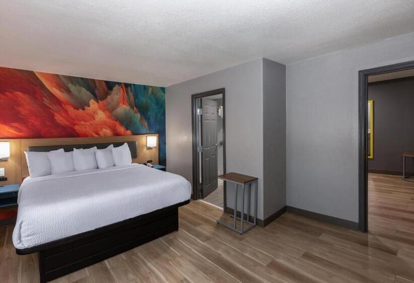 Номер Стандарт Кровать Кинг Адаптированный для Инвалидов, La Quinta By Wyndham New Braunfels
