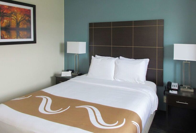Люкс, Quality Inn