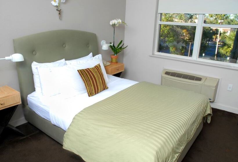 اتاق لوکس, The Eo Inn   Downtown Orlando