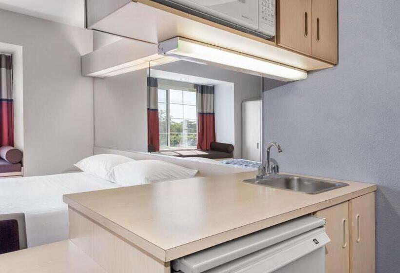 스위트, Microtel Inn & Suites Modesto