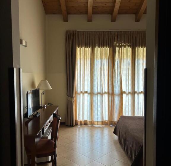 اتاق لوکس با چشم‌انداز دریاچه, Ristorante Mariuccia Varese