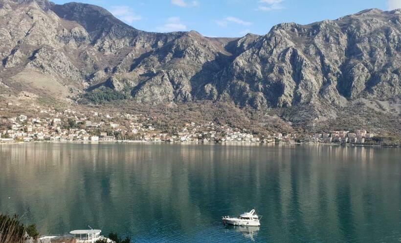 آپارتمان 1 خوابه با چشم‌انداز دریا, Apartment Mint&rose