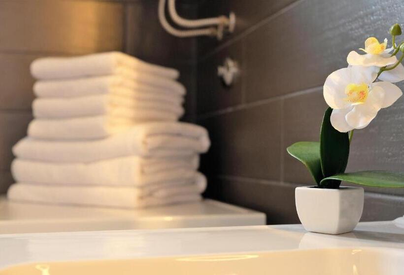 آپارتمان 1 خوابه با چشم‌انداز دریا, Apartment Mint&rose